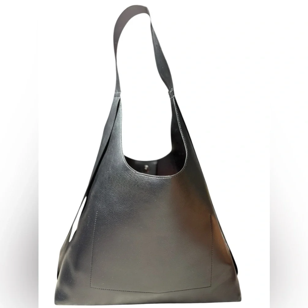 Minimal Black Leather Hobo Bag - Unbranded